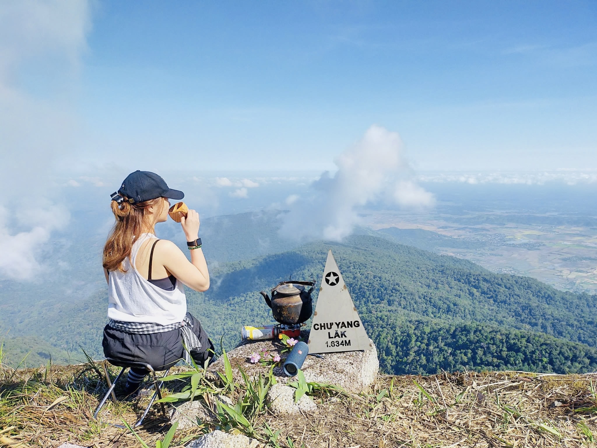 TREKKING CHƯ YANG LẮK 2 NGÀY 1 ĐÊM